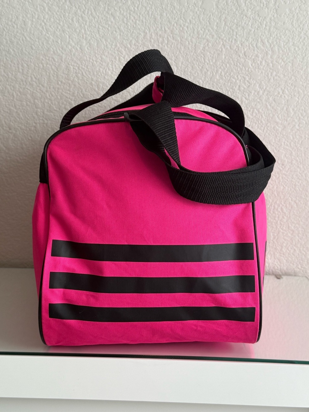 Adidas Core Diablo Duffle Gym Bag in Hot Pink NWOT - Picture 3 of 9